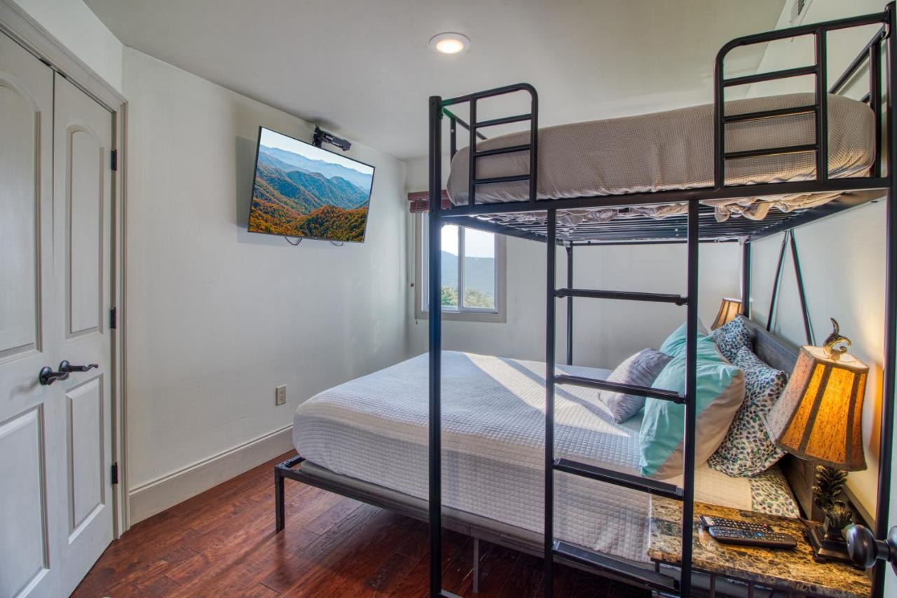 Breathtaking Sunsets, Views, Pool, Heaven Awaits! Villa Gatlinburg Exterior photo
