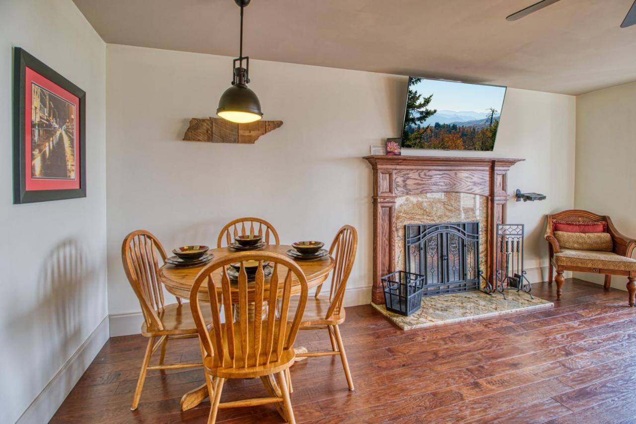 Breathtaking Sunsets, Views, Pool, Heaven Awaits! Villa Gatlinburg Exterior photo